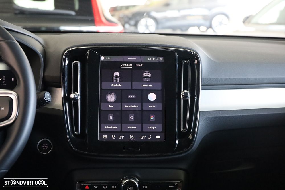 Volvo XC 40 2.0 B3 Plus Dark - 28