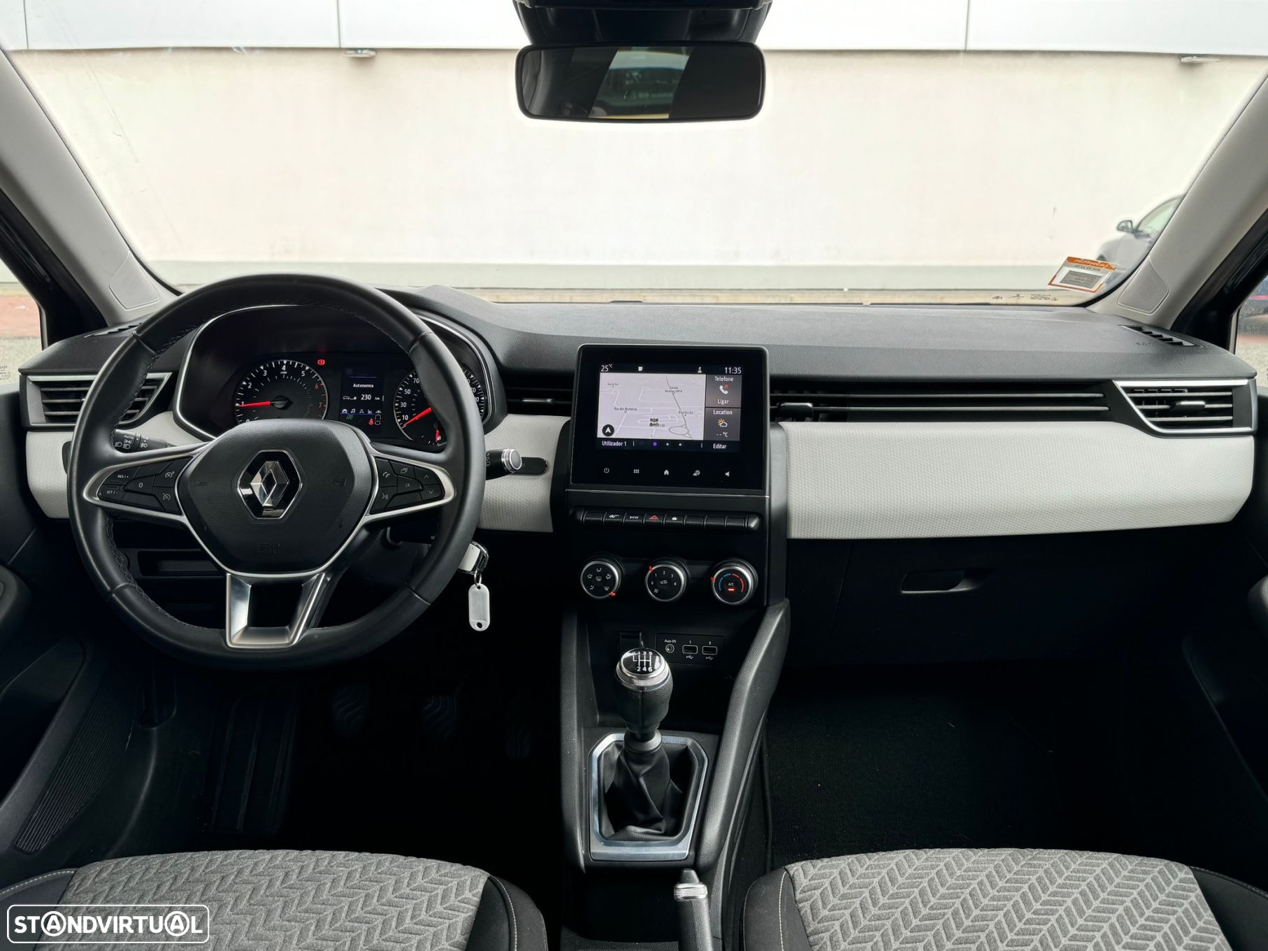 Renault Clio 1.0 TCe Limited Bi-Fuel - 21