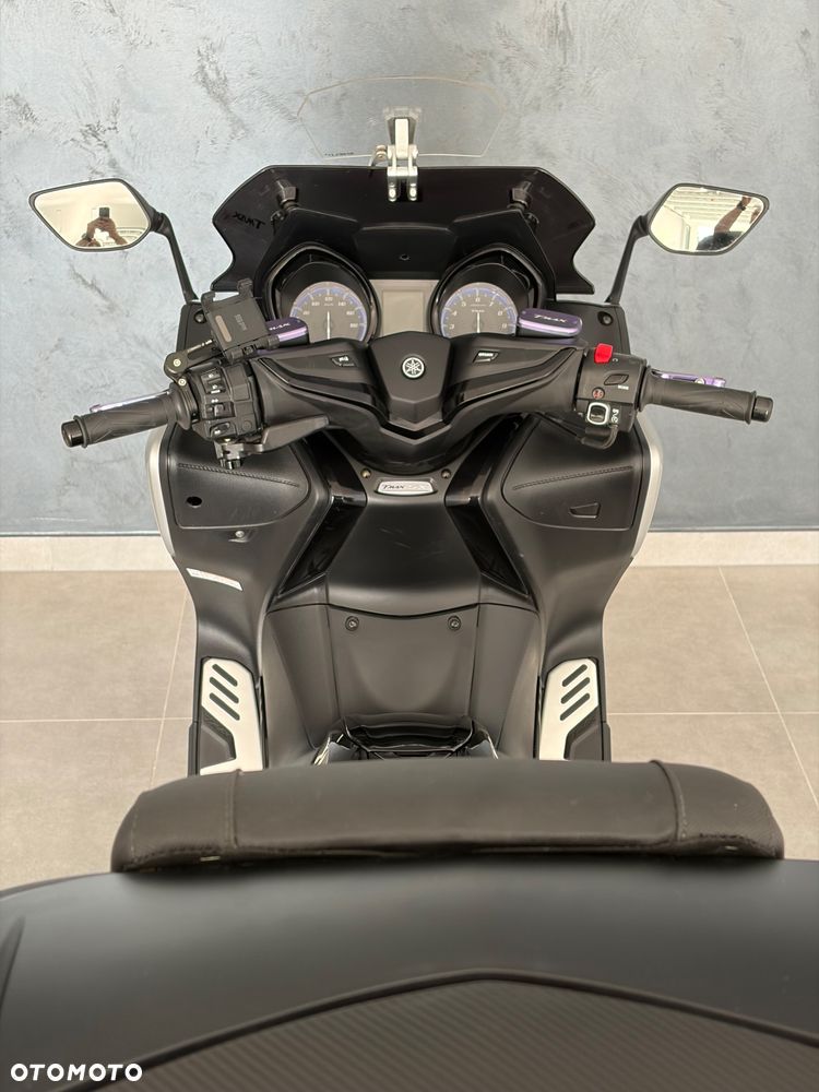 Yamaha Tmax - 7
