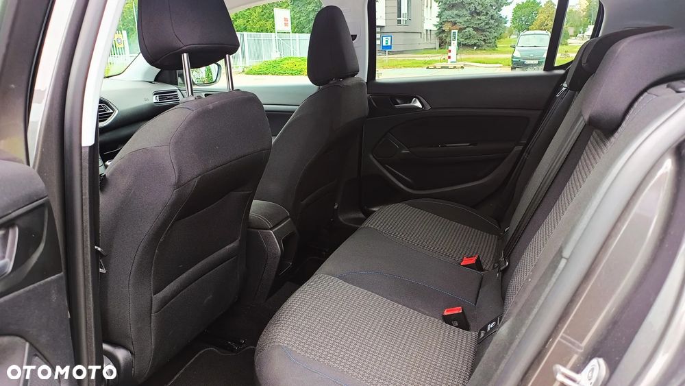 Peugeot 308 PureTech 110 Stop & Start Allure - 17