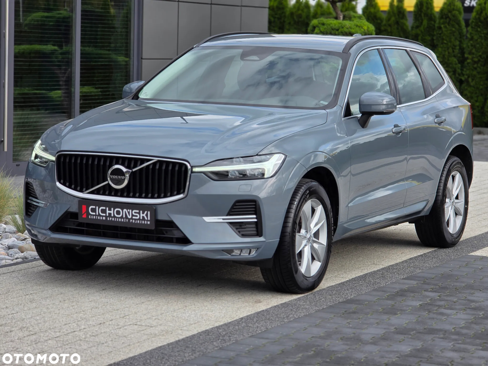 Volvo XC 60 T4 Momentum Pro - 37
