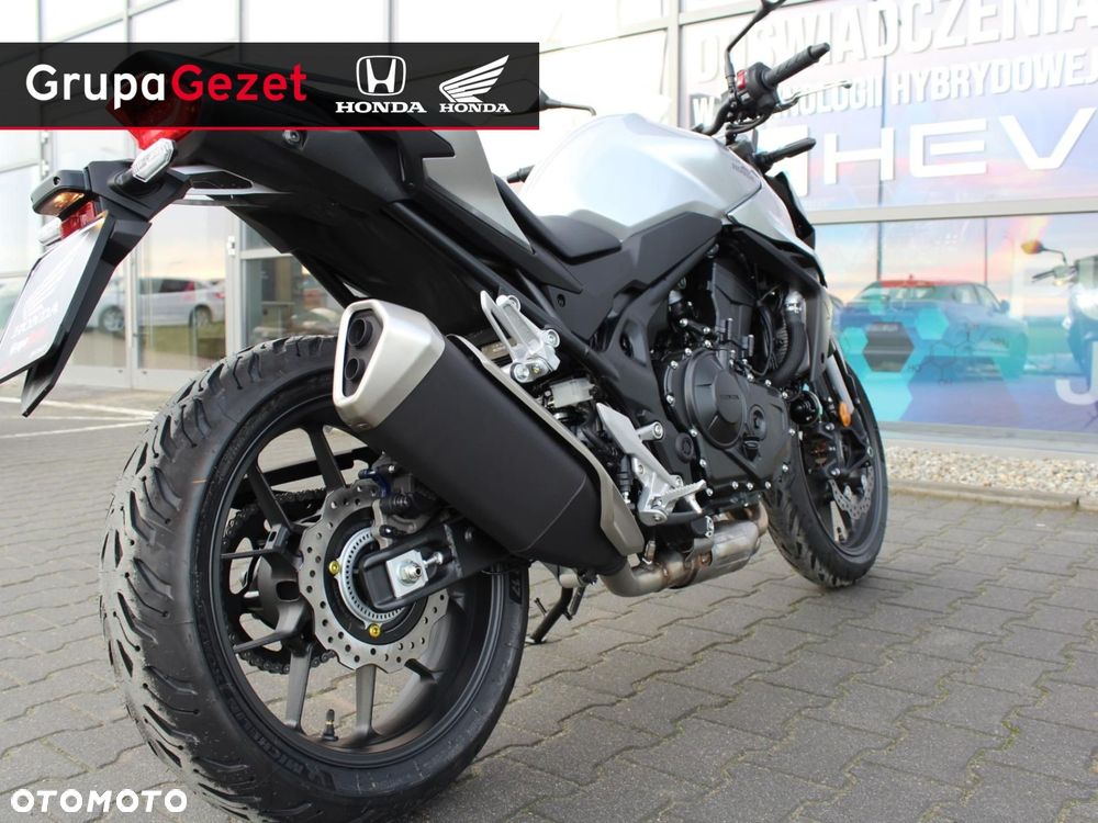 Honda CB - 8