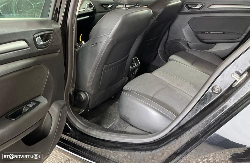 Renault Mégane Sport Tourer 1.5 Blue dCi Equilibre EDC - 6