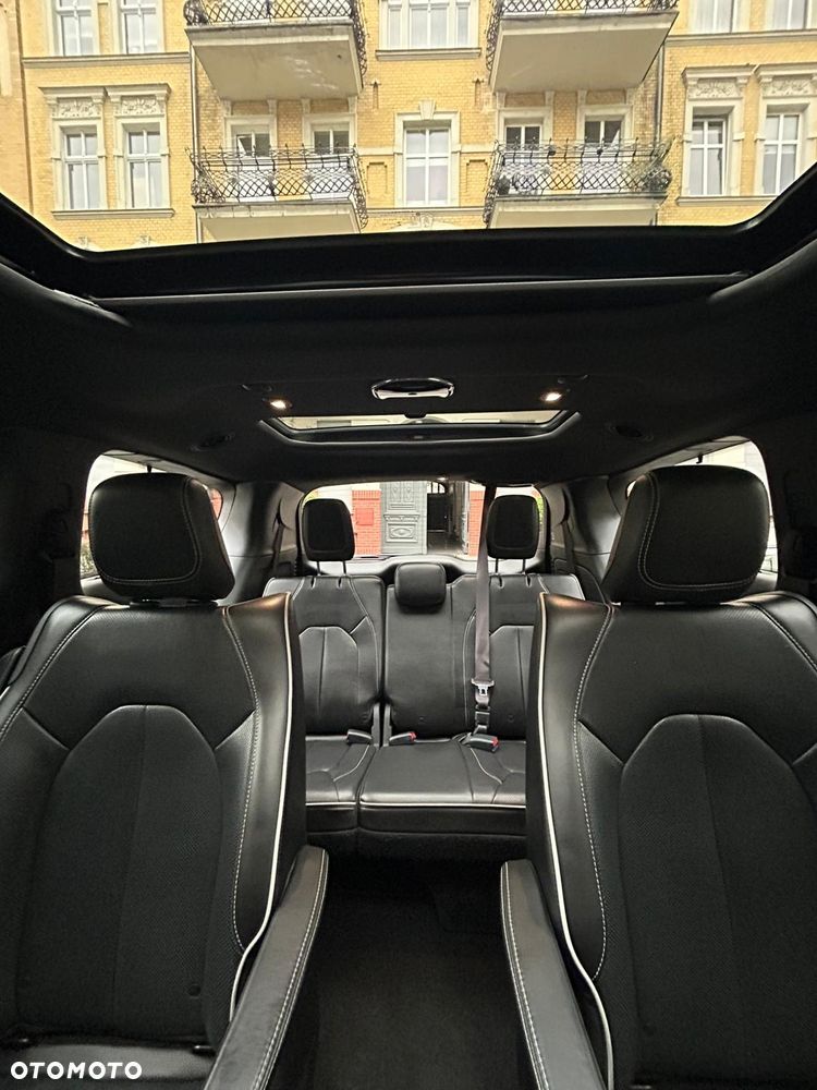 Chrysler Pacifica - 19