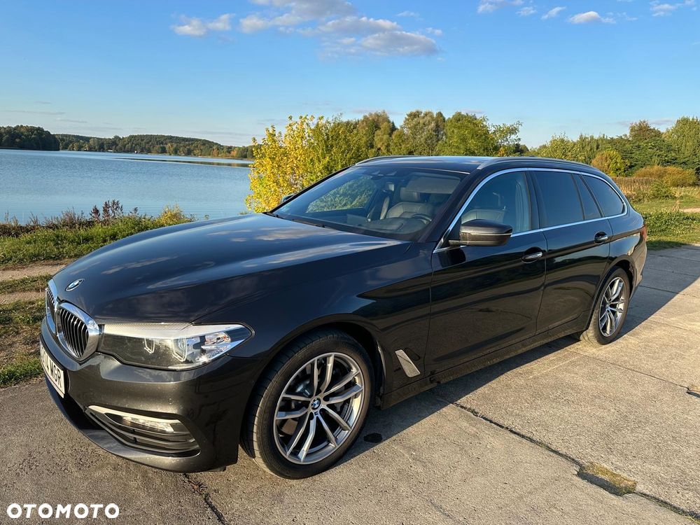 BMW Seria 5 525d Touring Luxury Line - 11