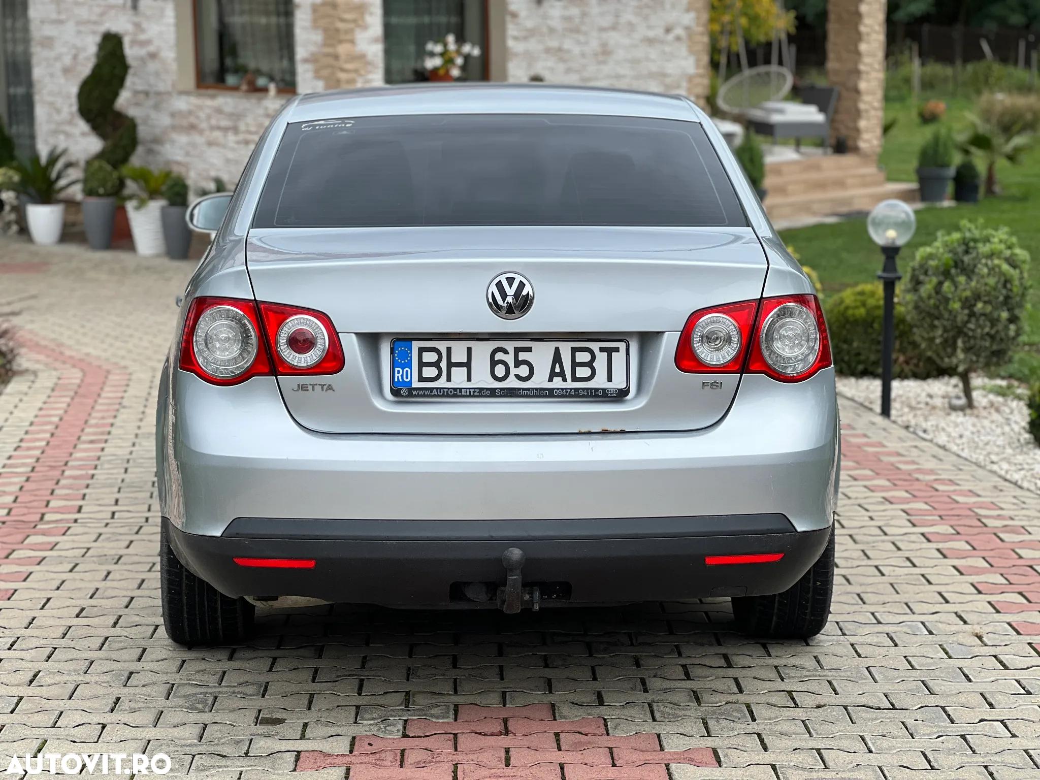 Volkswagen Jetta 1.6 FSI Comfortline - 10