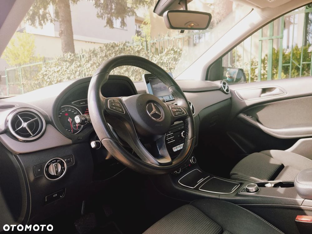 Mercedes-Benz Klasa B 180 (CDI) d 7G-DCT AMG Line - 7