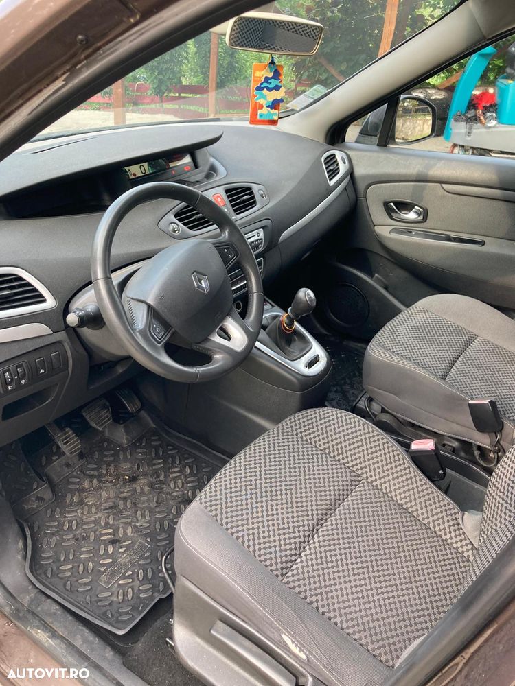 Renault Grand Scenic Energy dCi 110 Start & Stop Dynamique - 4