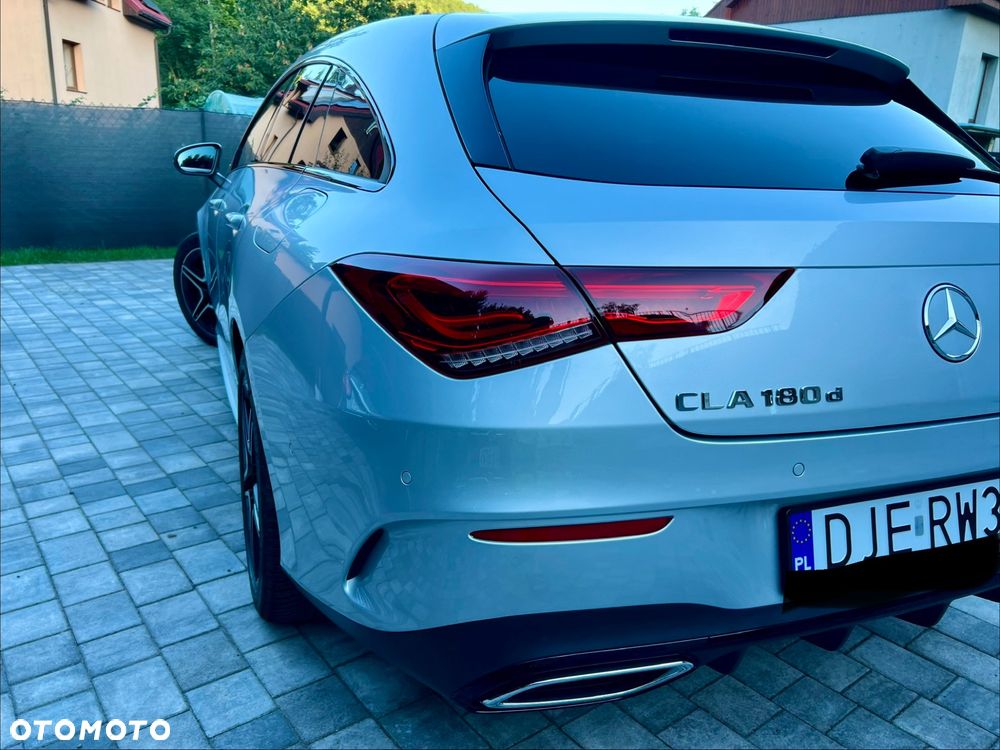 Mercedes-Benz CLA 180 d AMG Line 8G-DCT - 16