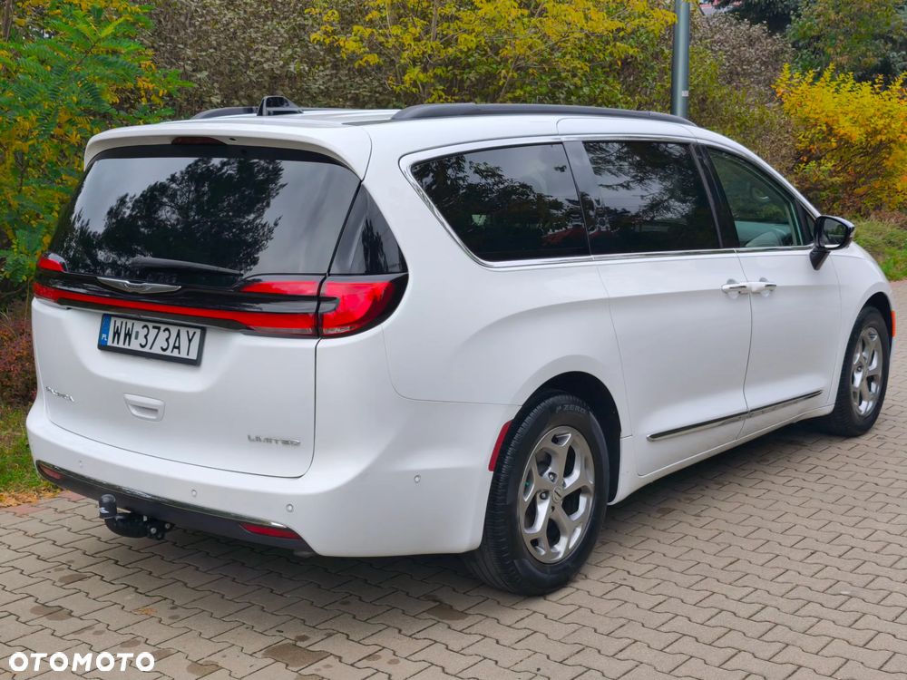 Chrysler Pacifica - 8