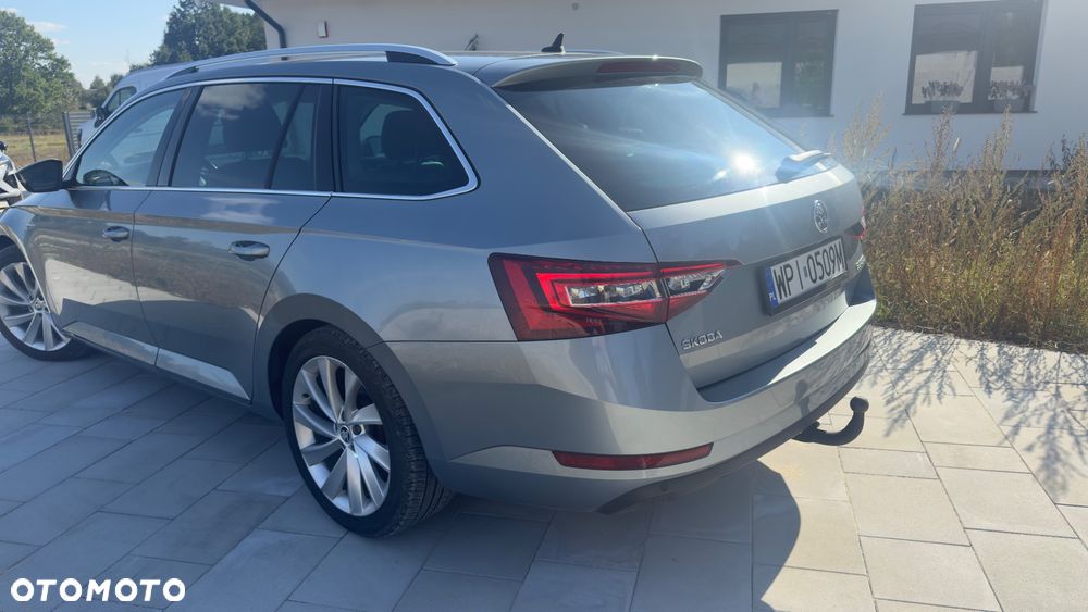Skoda Superb 1.8 TSI L&K DSG - 6