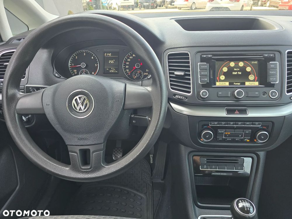 Volkswagen Sharan 2.0 TDI Comfortline - 8