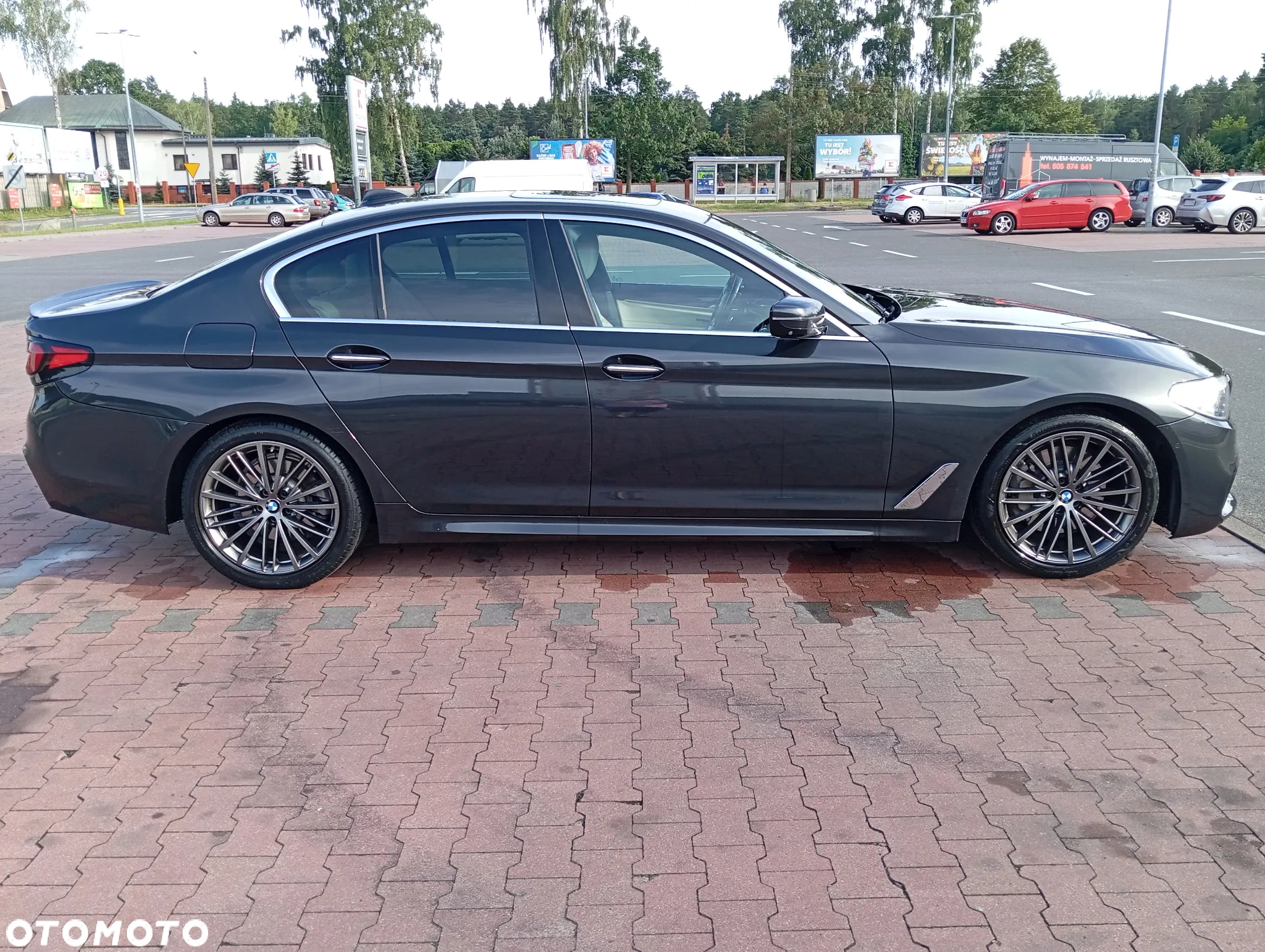 BMW Seria 5 530i GPF Luxury Line sport - 3