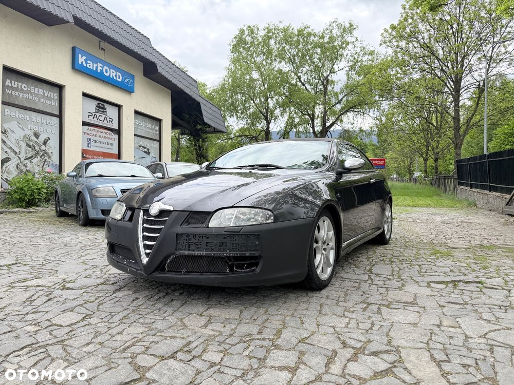 Alfa Romeo GT 1.8TS Impression - 1