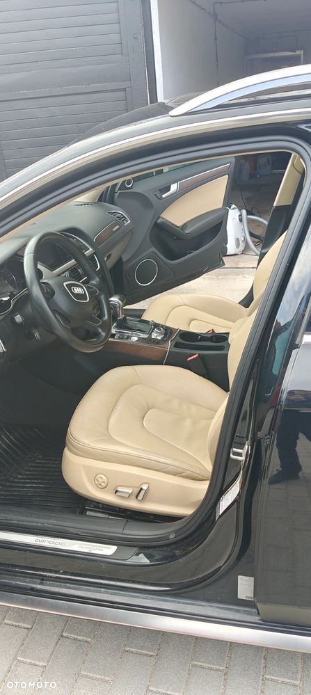 Audi A4 Allroad - 10