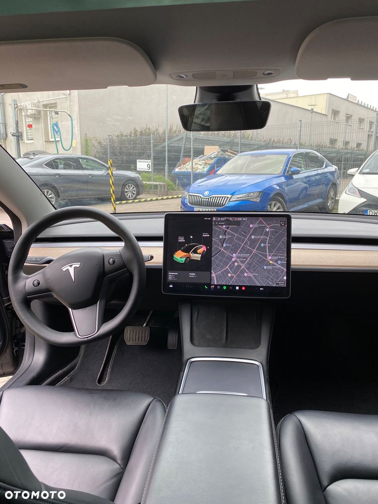 Tesla Model 3 - 15