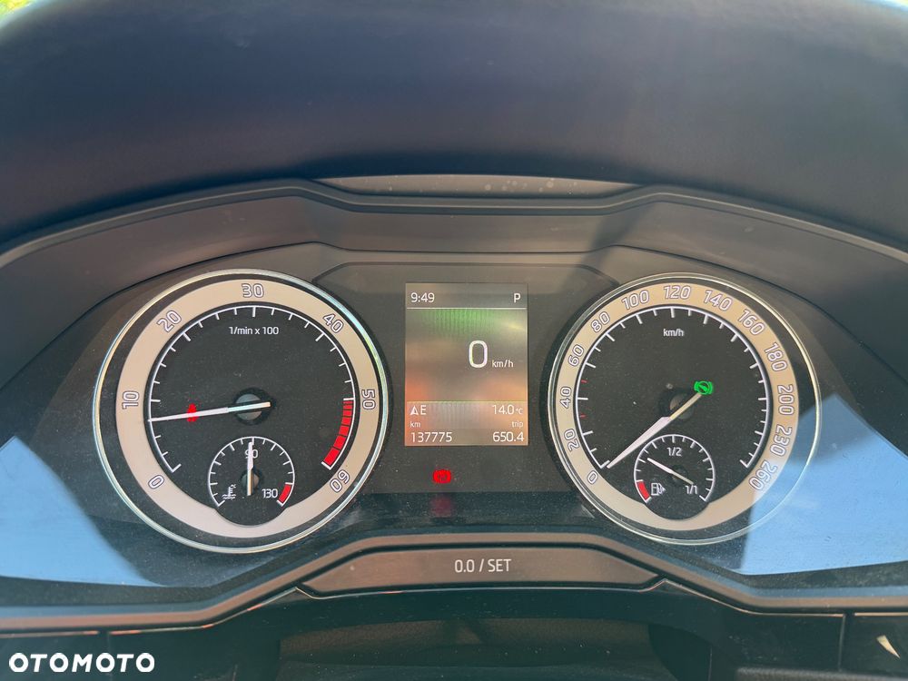 Skoda Superb 2.0 TDI 4x4 L&K DSG - 13