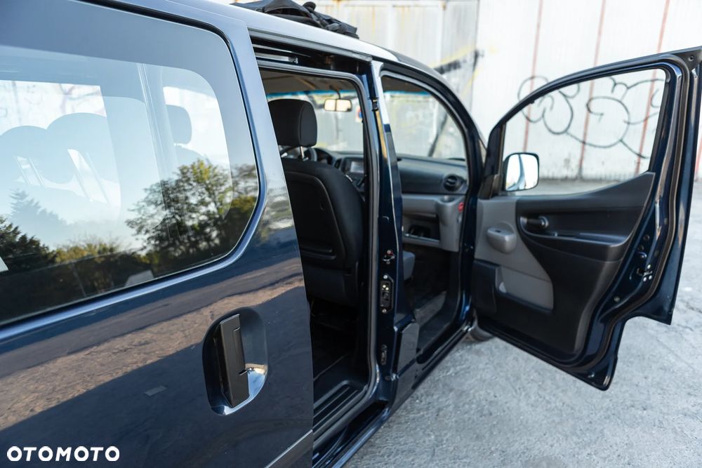 Nissan NV200 - 29