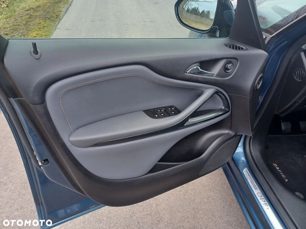 Opel Zafira 1.6 D Start/Stop Active - 22