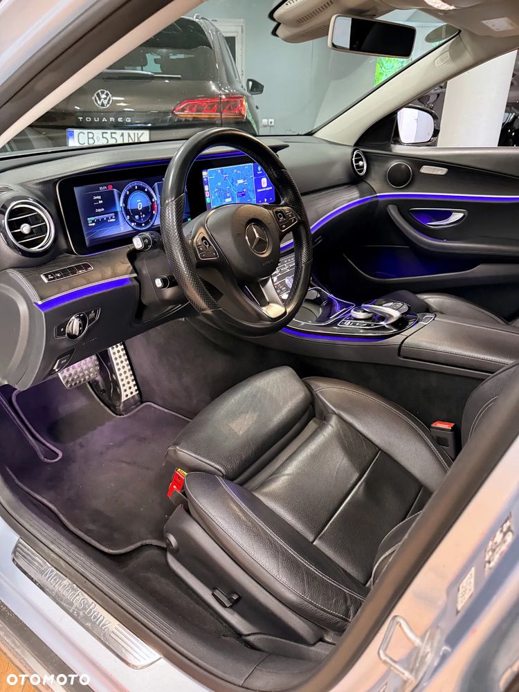 Mercedes-Benz Klasa E 220 d 4-Matic All-Terrain - 25
