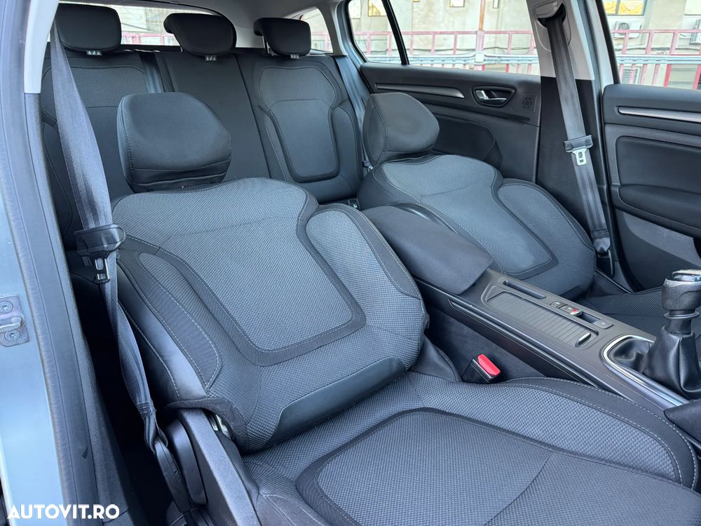 Renault Megane Grandtour BLUE dCi 115 EQUILIBRE - 18