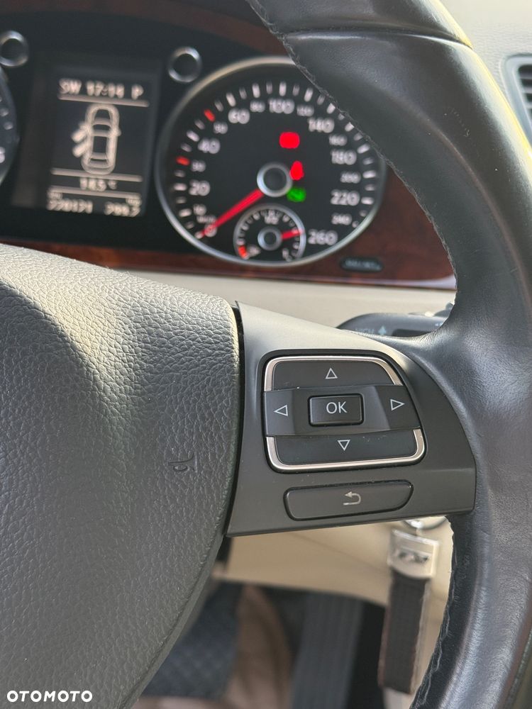 Volkswagen Passat 2.0 TDI Highline DSG - 19