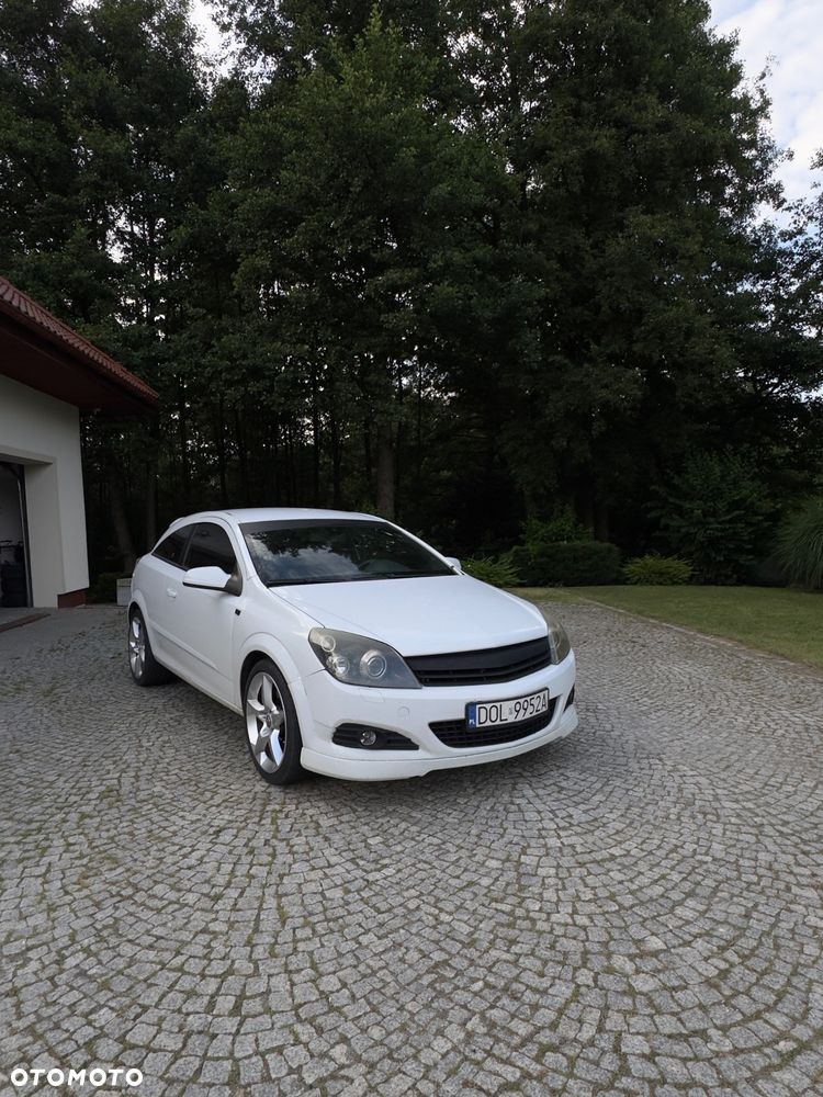 Opel Astra 1.6 T Sport - 1