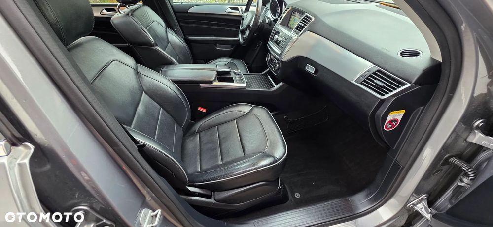 Mercedes-Benz ML - 9