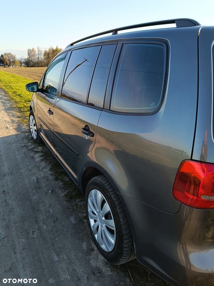 Volkswagen Touran - 3