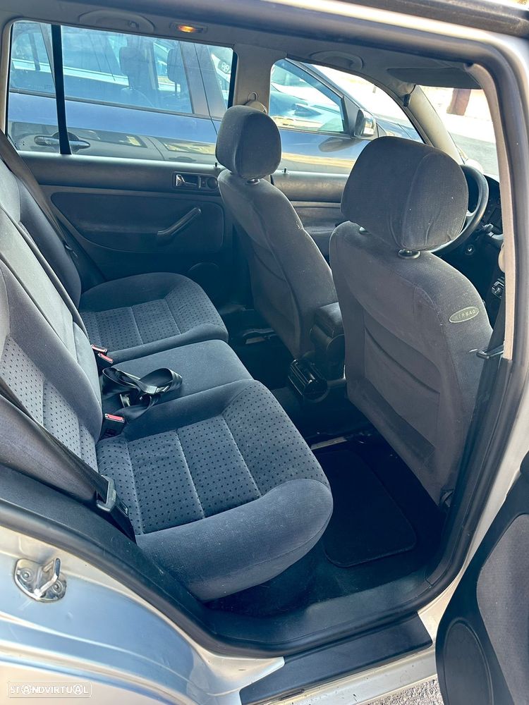 VW Golf Variant 1.4 Confortline - 4