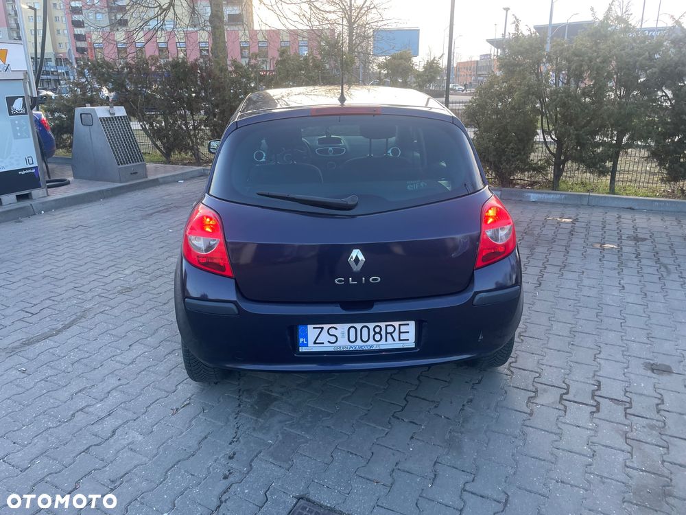 Renault Clio - 5