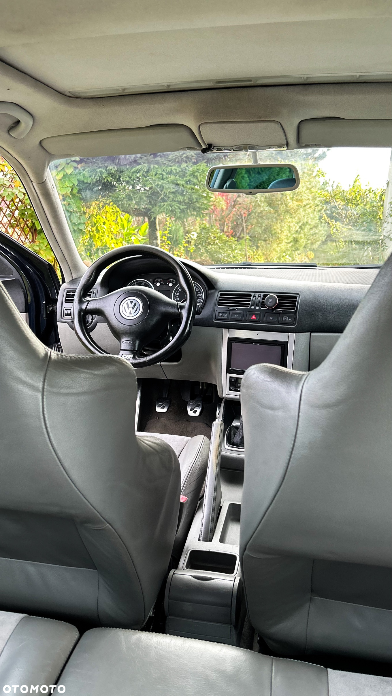 Volkswagen Golf IV 3.2 R32 4Mot - 18