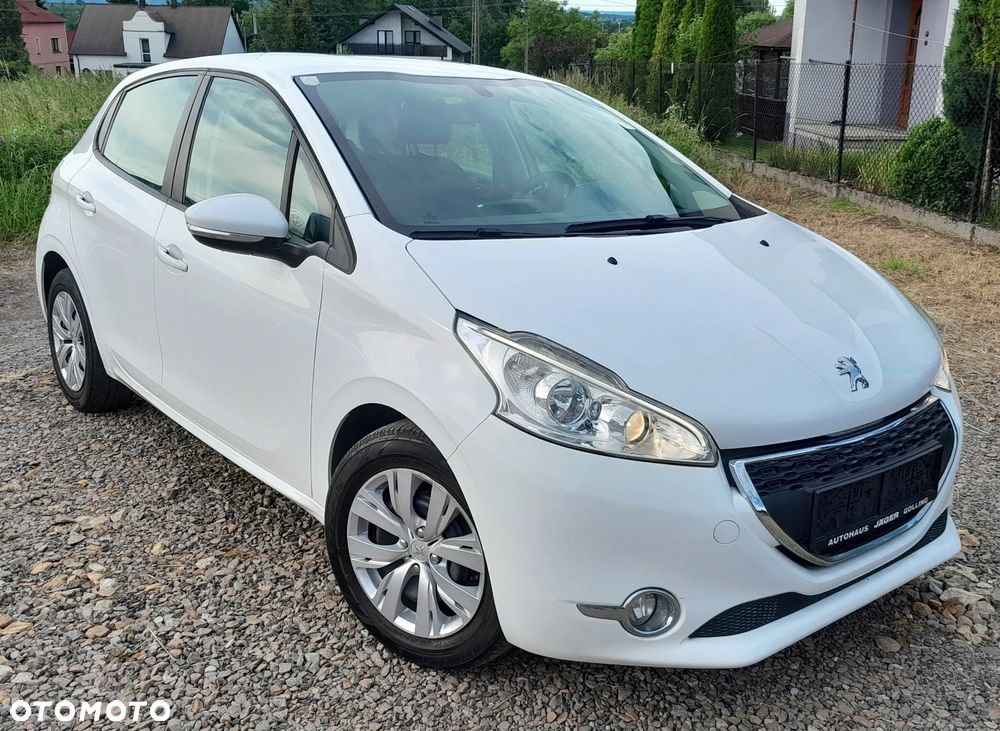 Peugeot 208 - 14
