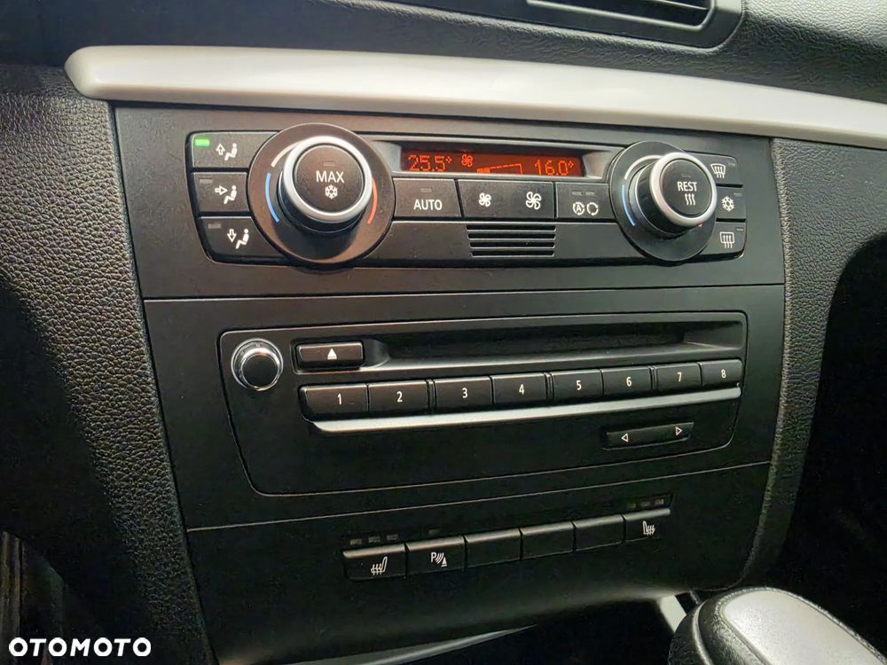BMW Seria 1 118d DPF Edition Lifestyle - 28