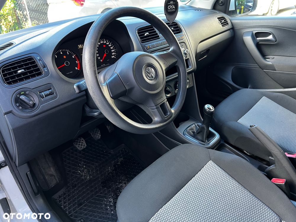 Volkswagen Polo 1.2 Comfortline - 24