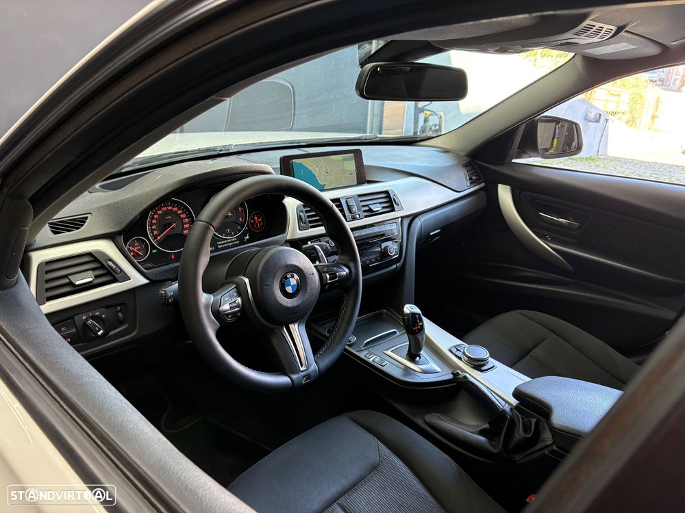 BMW 320 d Aut. Sport Line - 58