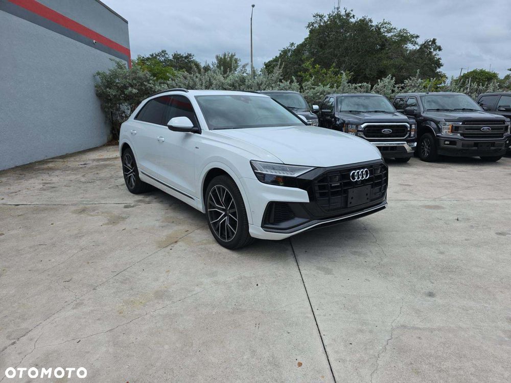 Audi Q8 55 TFSI mHEV Quattro Tiptronic - 3