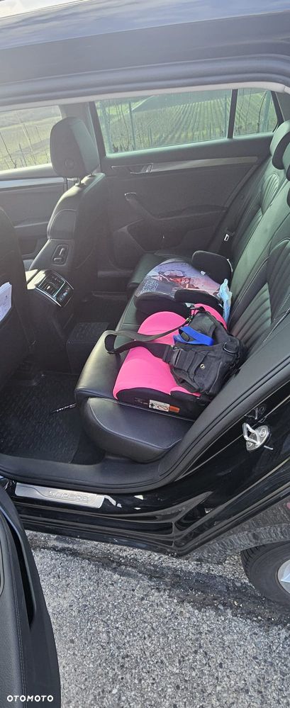 Skoda Superb 2.0 TDI DSG Style - 5