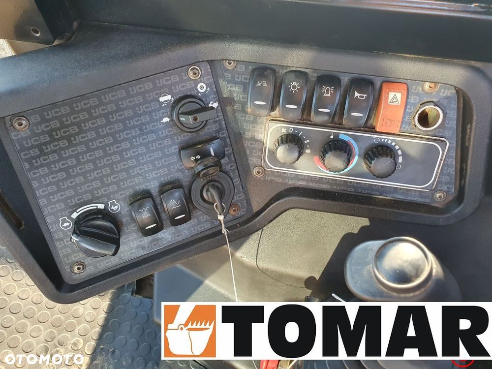 JCB VM137+PŁASZCZ OKOŁKOWANY - 18