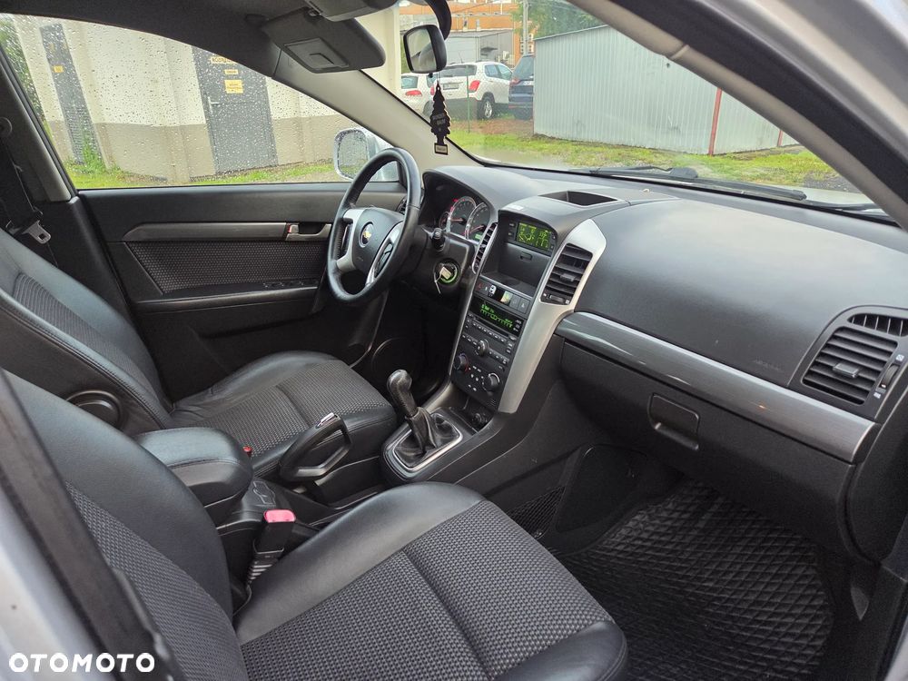 Chevrolet Captiva 2.4 2WD 7 Sitzer LS Family Edition - 6