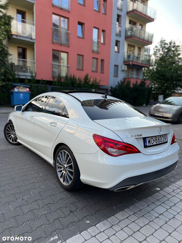 Mercedes-Benz CLA 250 7G-DCT - 4