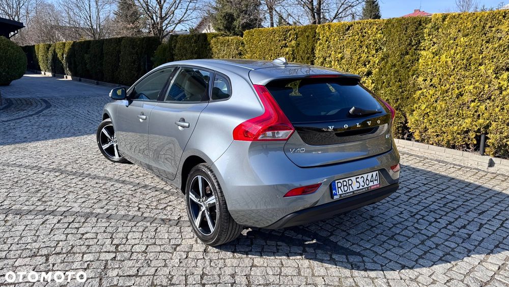 Volvo V40 D2 Kinetic - 6