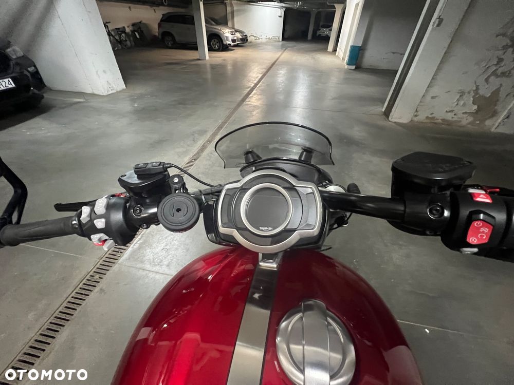 Triumph Rocket - 7