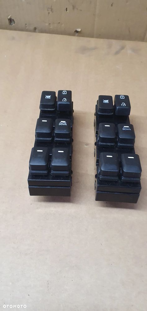 Przełącznik panel sterowania szyb Kia Sportage III 93570-3W910 93570-3W910WK - 2