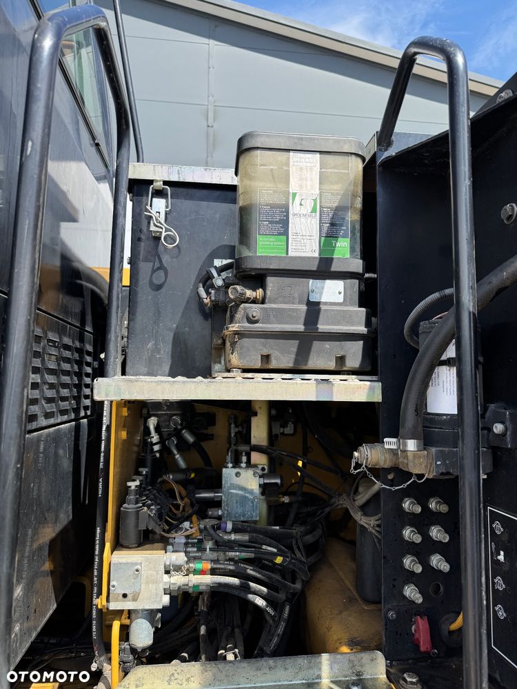 Caterpillar M315D 17000kg - 18
