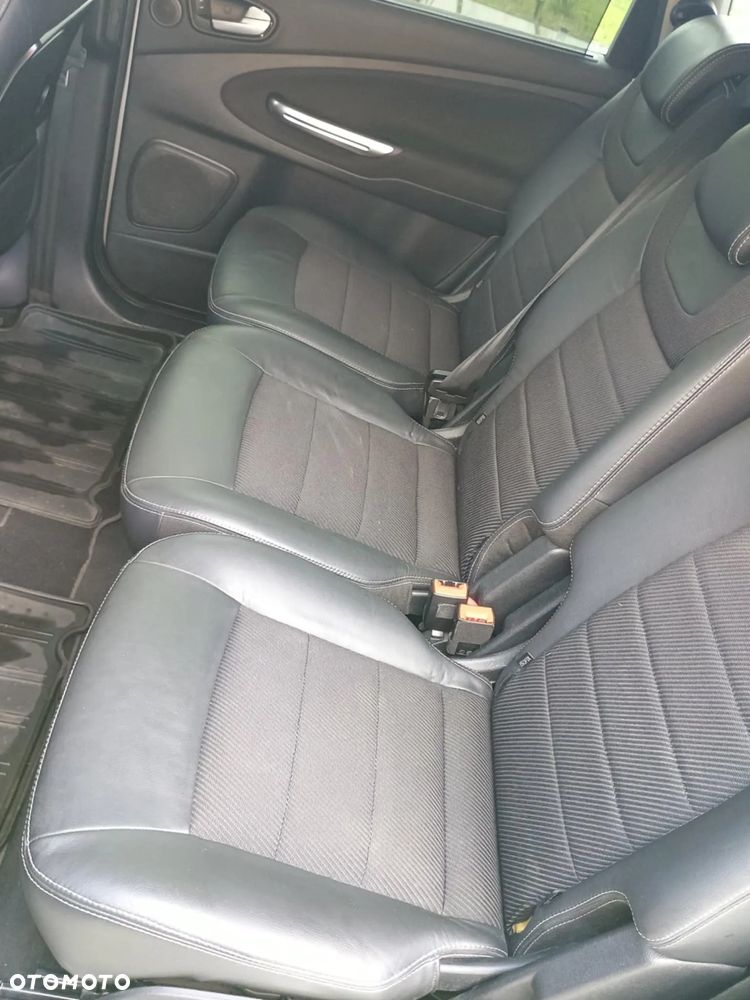 Ford S-Max 2.0 TDCi DPF Titanium - 21