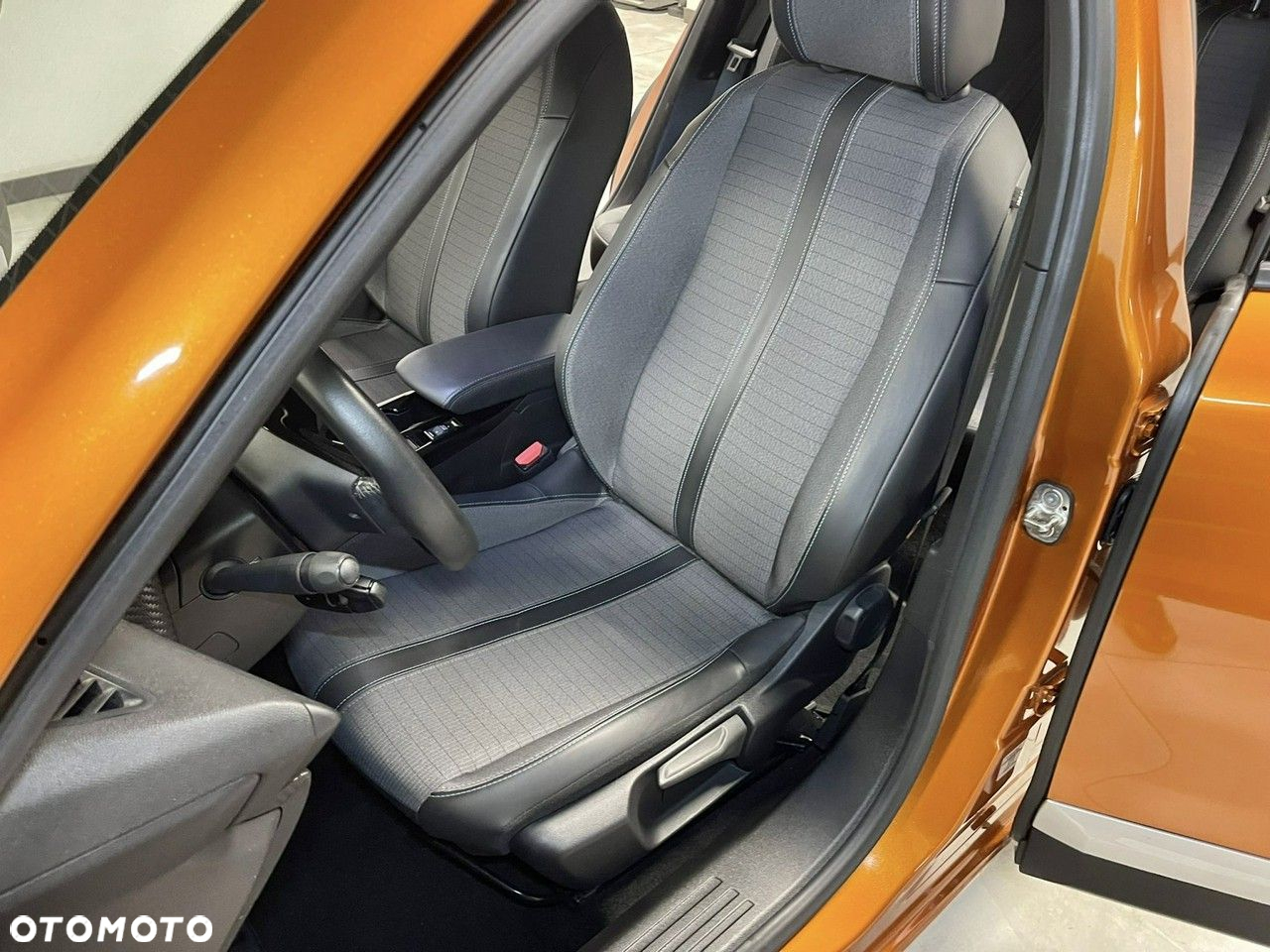 Peugeot 2008 PureTech 130 Allure - 22