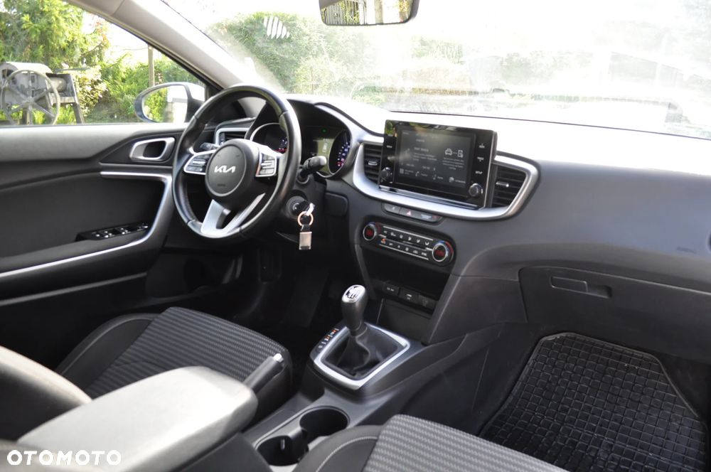 Kia Ceed 1.5 T-GDI GT-Line - 14