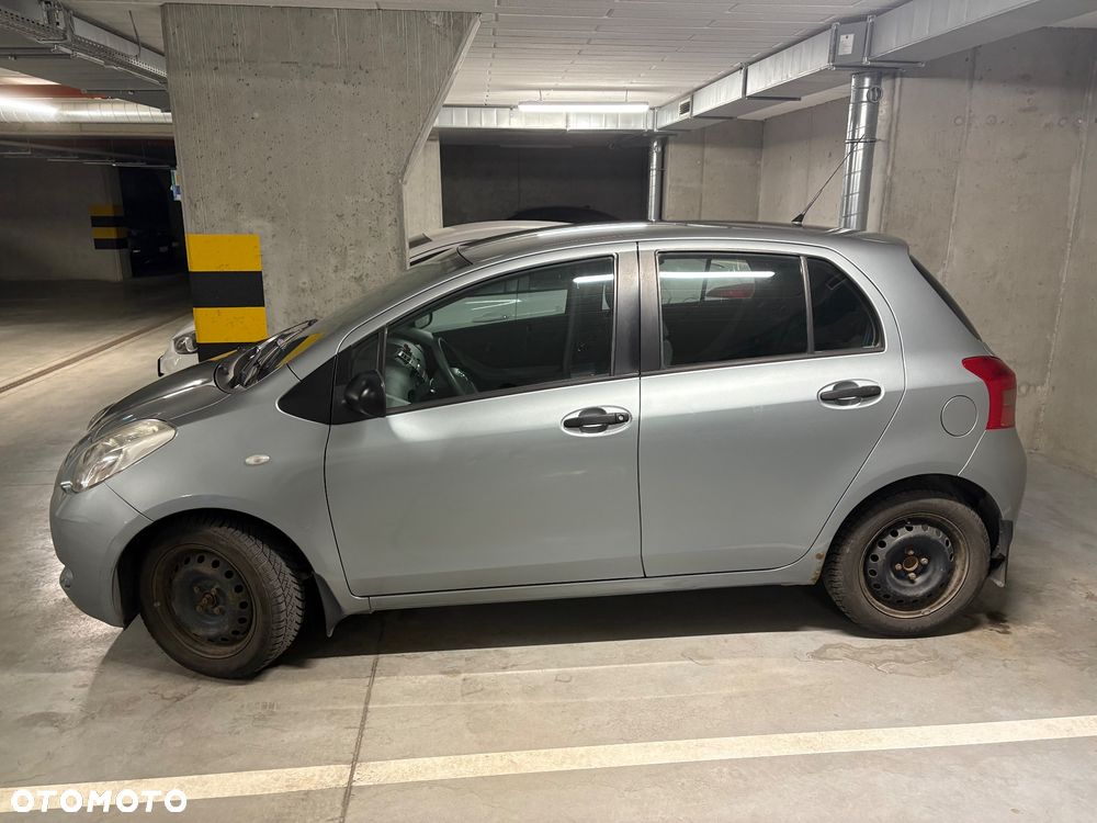 Toyota Yaris 1.3 Luna - 6