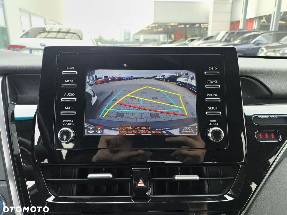 Toyota Camry 2.5 Hybrid Comfort CVT - 19